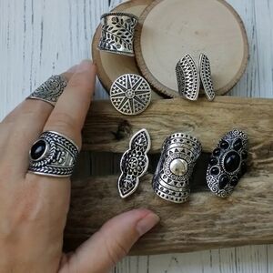 NEW! Lot of  8 rings